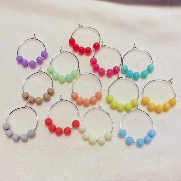 Set of 12 beaded Stem Wine Glass Charms with Storage Bag - Picture 2 of 3